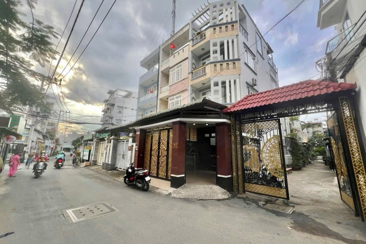 Bán nhà góc 2 mặt tiền đường 39 phường Btt Q2
